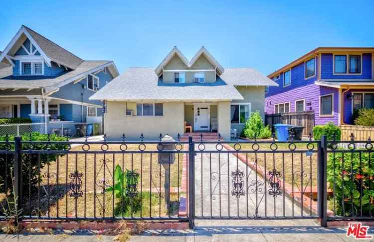 House For Sale in 1745, South Kingsley Drive, Los Angeles, California