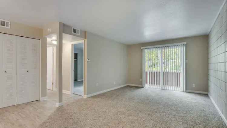 Rent Apartments in St. Charles with Modern Features and Amenities