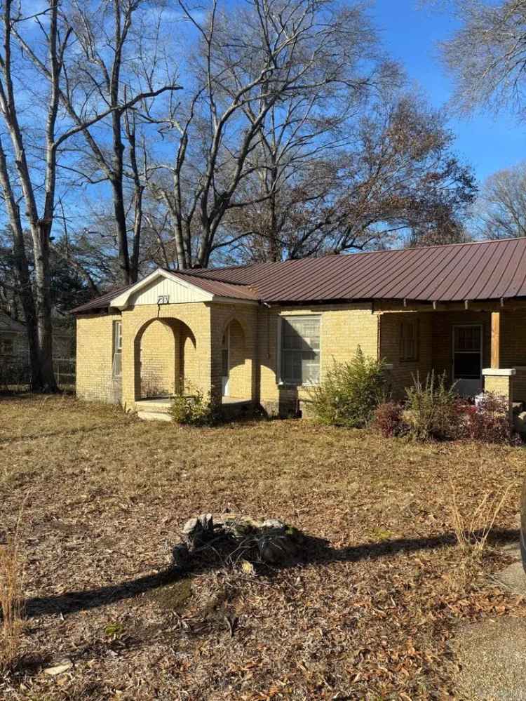 House For Sale in 178, North Street Southwest, Camden, Arkansas