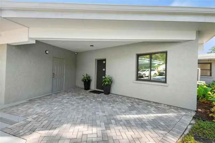 House For Sale in 608, 69th Avenue West, Bradenton, Florida