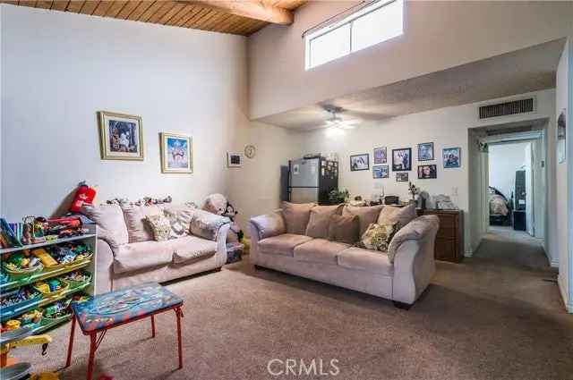 House For Sale in 18350, Hatteras Street, Los Angeles, California