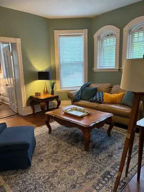 Rent Beautiful Furnished Apartment Unit Near ETSU and Historic District