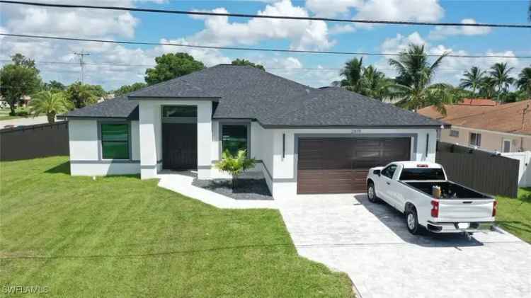 House For Sale in 2419, Country Club Boulevard, Cape Coral, Florida