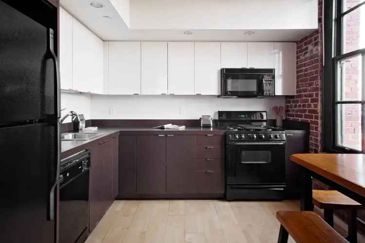 Rent Studio and 1 Bedroom Apartment in the Pearl District with Modern Features