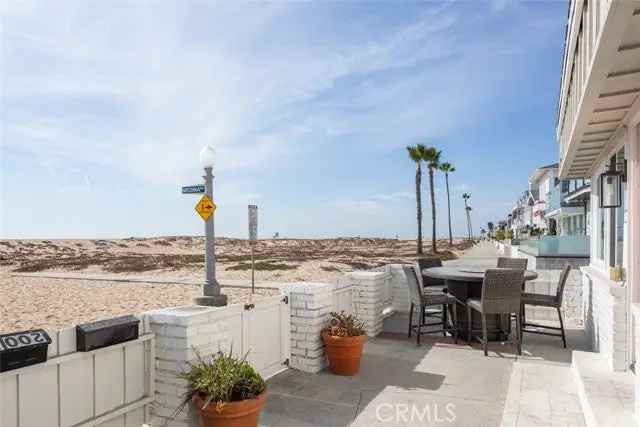 House For Sale in Newport Beach, California