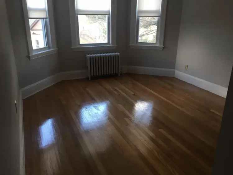 Apartment for Rent in Watertown with Modern Features and Amenities