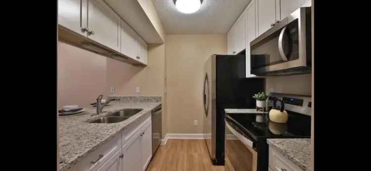 Condo for Rent in Bethel Commons with Finished Basement and Cozy Fireplace