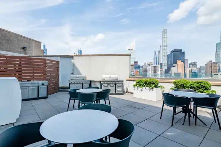 Apartments for Rent in Sutton Place with Luxurious Amenities