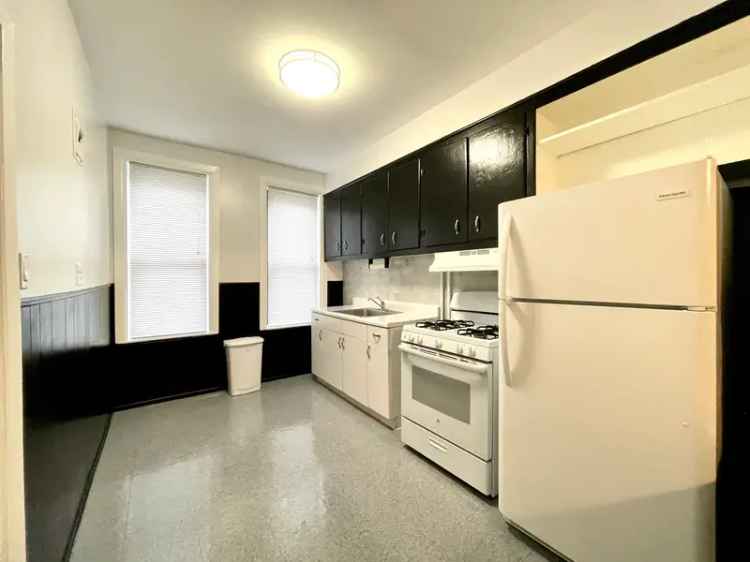 Rent Apartment Unit in Astoria with Updated Features and Ample Storage