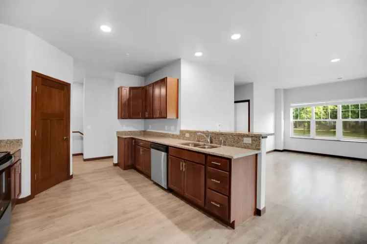 Rent Townhouse in Madison with Modern Comfort and Suburban Lifestyle