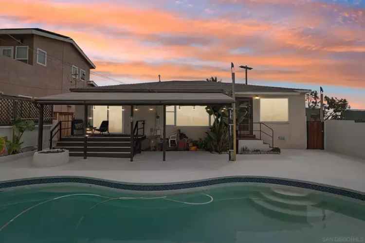 Buy Beach Cottage in Bay Park with Pool and Amazing Views