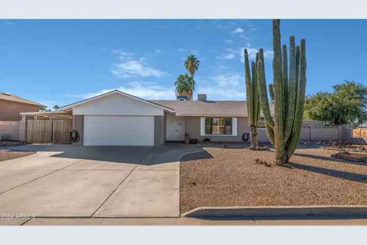 Buy House in Sunburst Farms Glendale with Horse Trail and Pool