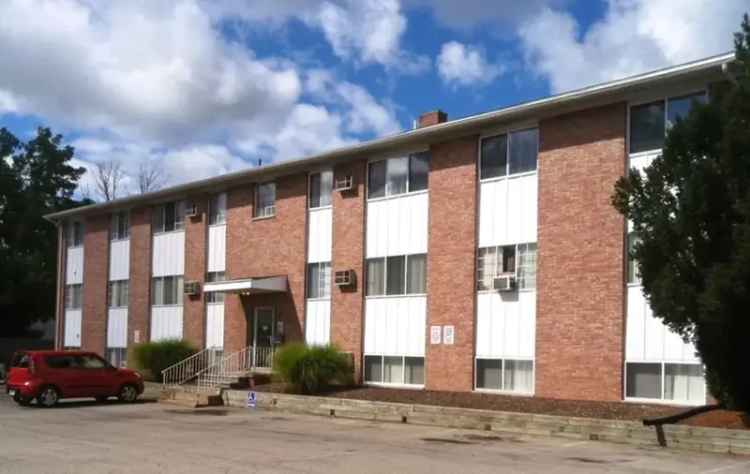 Rent Apartments in Lansing with Convenient Access to Capital Region Airport