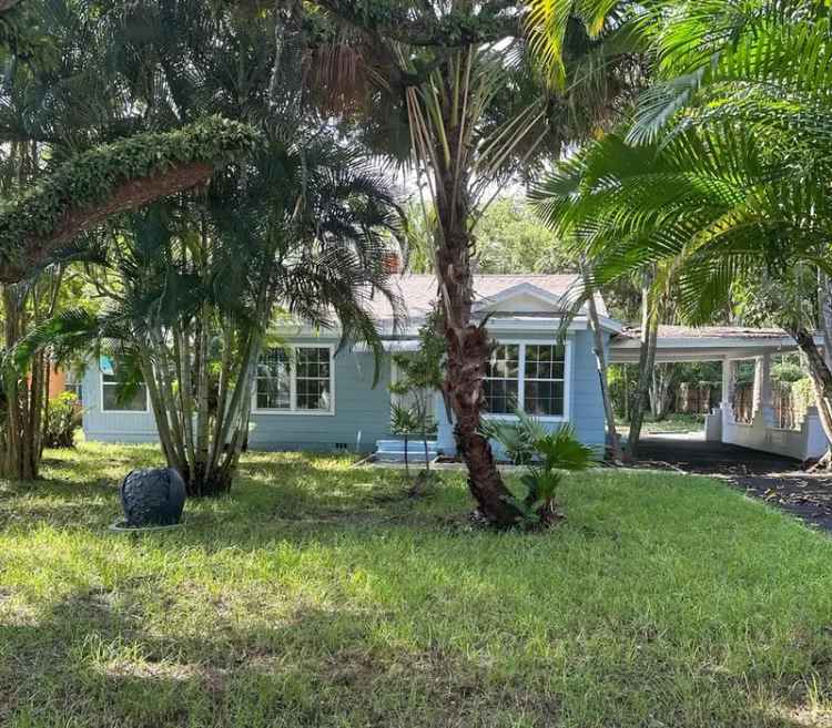 House For Sale in 1714, 2nd Avenue East, Bradenton, Florida