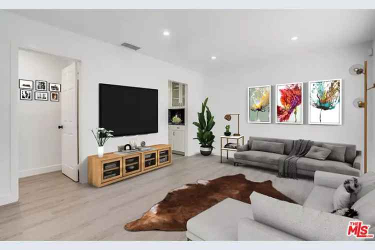 Rent Remodeled Bungalow in Venice with Huge Yard and Modern Features