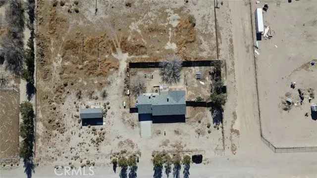 House For Sale in 5732, Charan Road, Rosamond, California