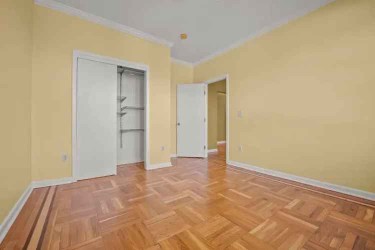 Rent 2 Bedroom Apartment in JC Heights with Beautiful Design