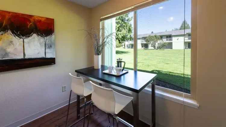 Rent Apartments in Bremerton with Renovated Homes and Great Amenities