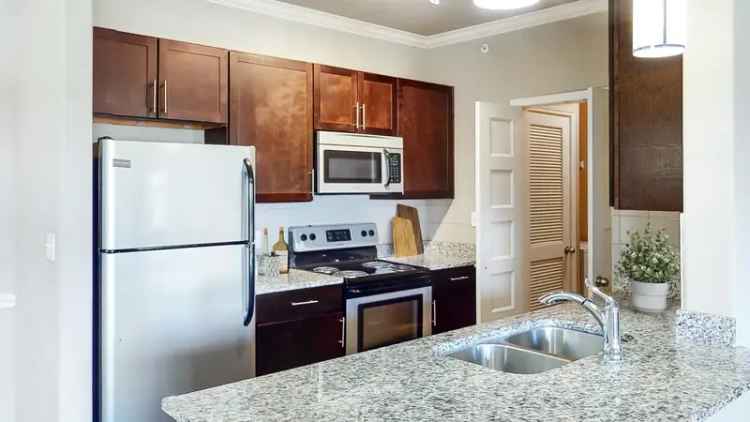 Rent Apartments at The Shores in Oklahoma City with Resort Style Amenities