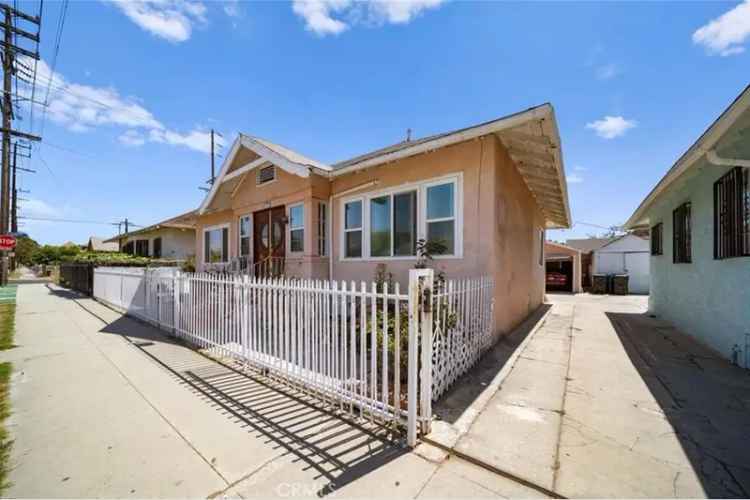 Rent Duplex in Lincoln Heights with Multiple Units and Parking