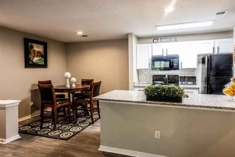 Rent Apartments in Norcross with Scenic Views and Modern Amenities