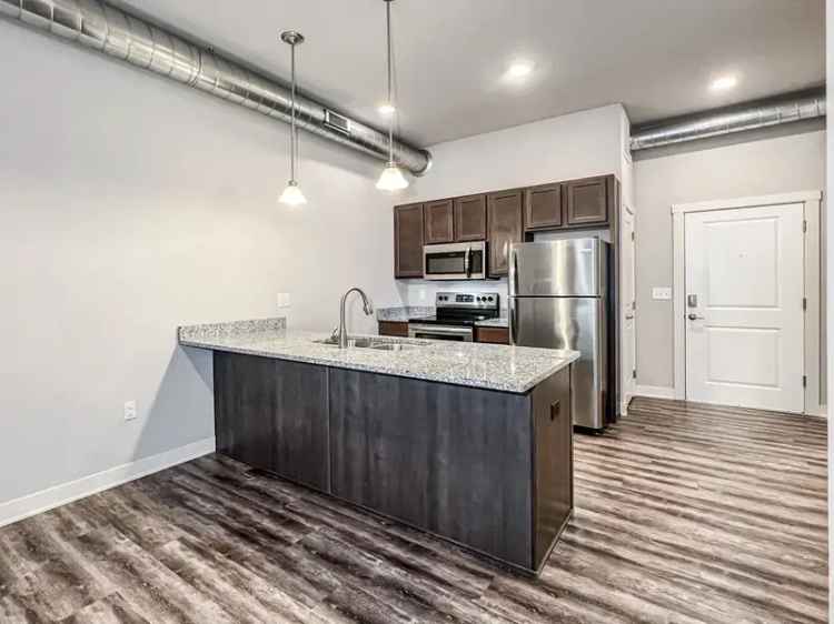 Rent Apartments in Uptown Ankeny with Local Shops and Nightlife Features