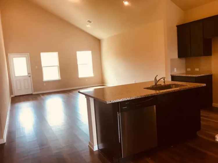 Home for Rent Single Family in Georgetown TX with 4 Bedrooms and Modern Finishes