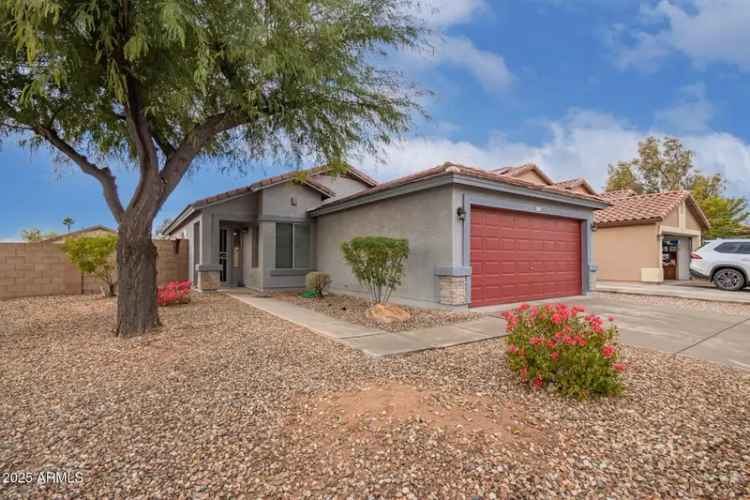 Buy House in Surprise with 2 Beds Den 2 Baths and Spacious Backyard