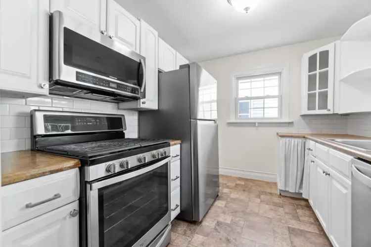 Rent Cottage Home Close to Downtown with Charming Features