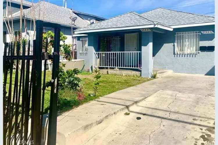 Buy Multi Family House in Los Angeles with 7 Bedrooms and Laundry Hook-Ups