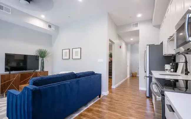 Rent Ultra Modern Apartment in Dupont Circle with Deluxe Features