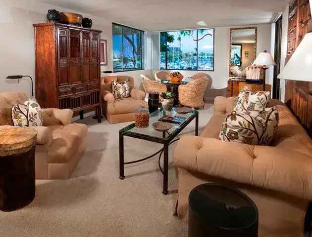 Rent Expansive Apartment Near Marina with Stunning Views in LA