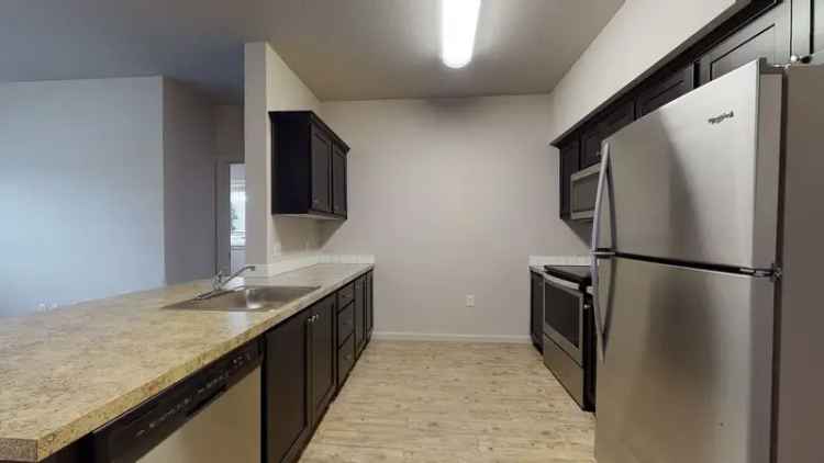 Rent Apartments in Trillium Woods with Modern Amenities and Great Location