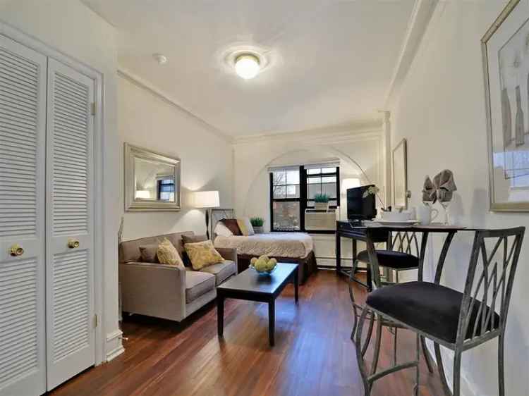 Rent Vintage Apartments in Edgewater with All Utilities Included