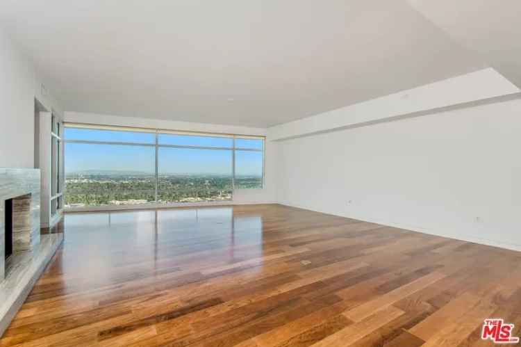 House For Sale in Los Angeles, California