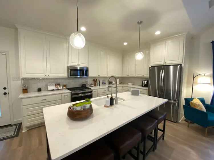 Rent a Stylish 3 Bedroom Home in Lubbock with Private Patio