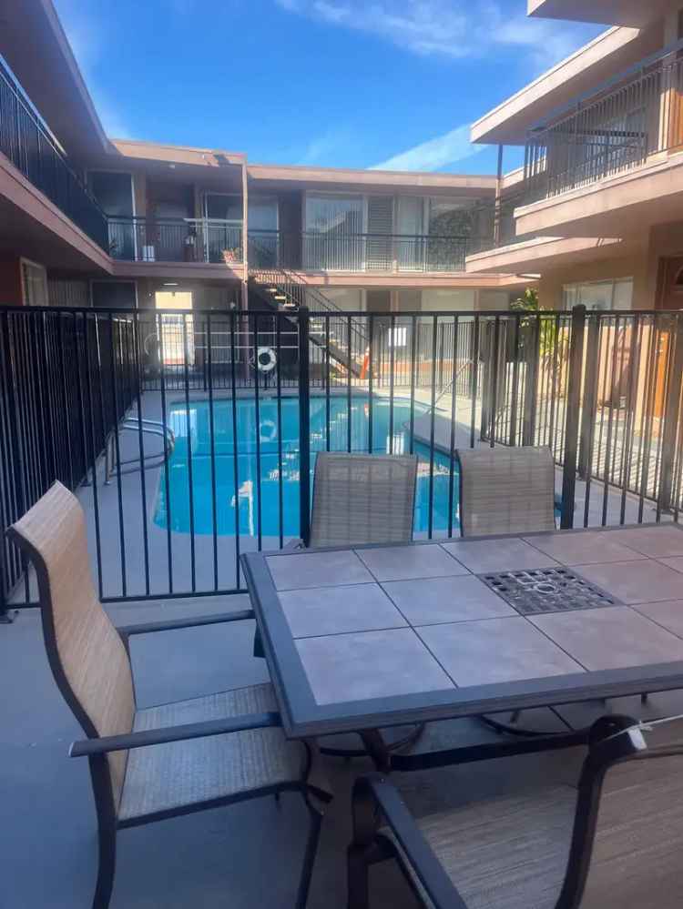 Rent Apartments in South Torrance with Laundry and Beach Proximity