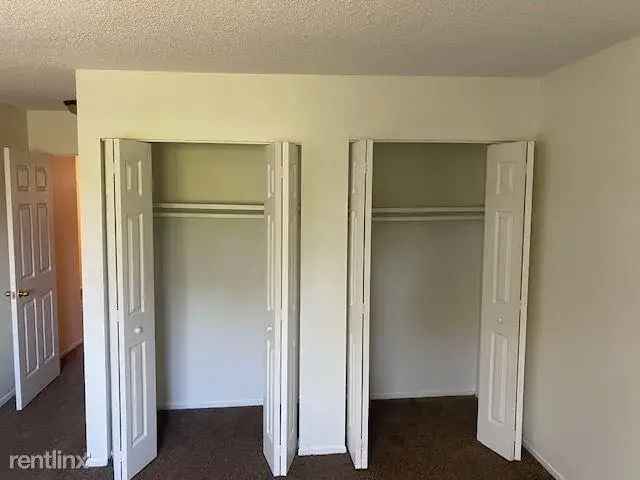 Rent Apartments at Riverside Marshall MI with Park Like Setting