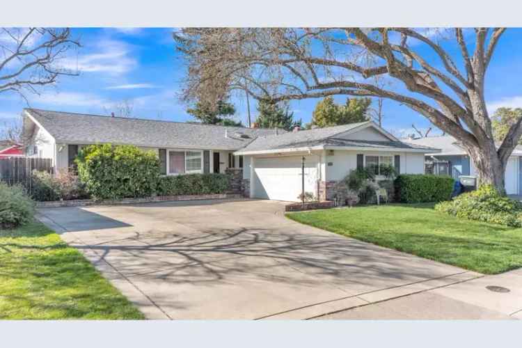 House For Sale in 2940, Loyola Street, Sacramento, California