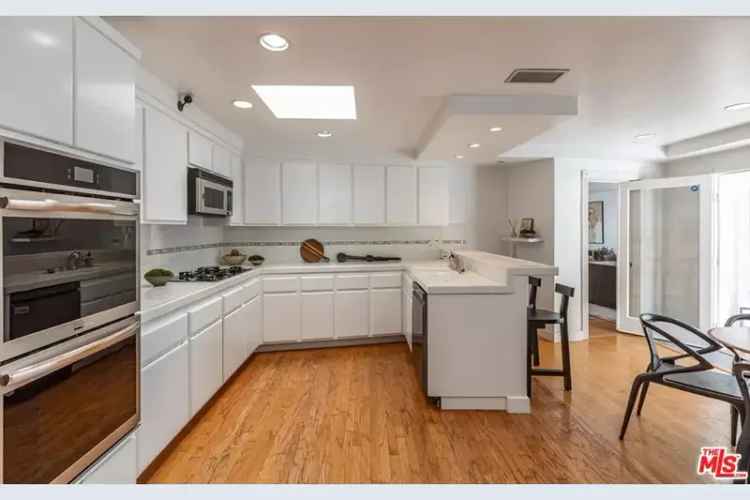 House For Sale in 1501, Rising Glen Road, Los Angeles, California