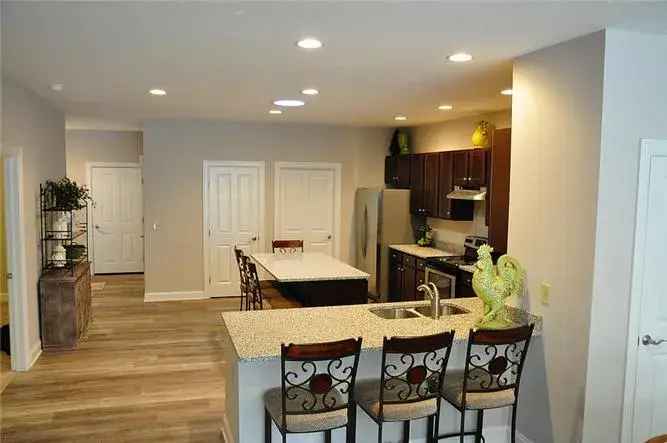 Rent Luxury Apartments Near Cleveland with Modern Amenities