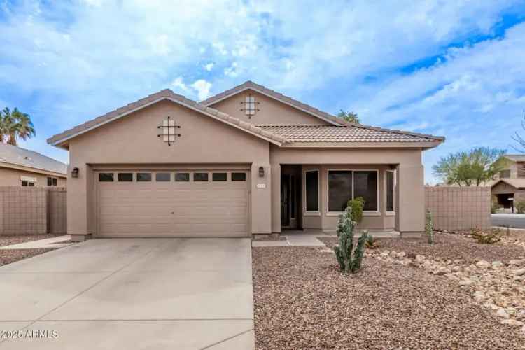 House For Sale in 3711, East Sandy Way, Gilbert, Arizona