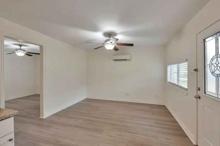 Rent Apartment Unit with Modern Amenities in a Quiet Neighborhood