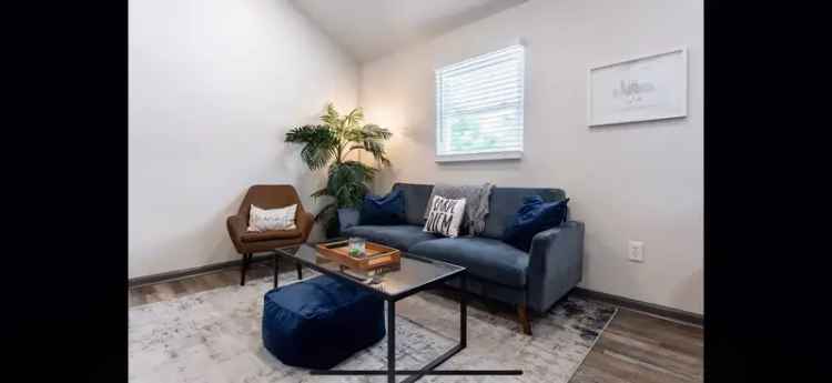 Rent Charming Furnished Apartment in Woodbine Nashville with Modern Features