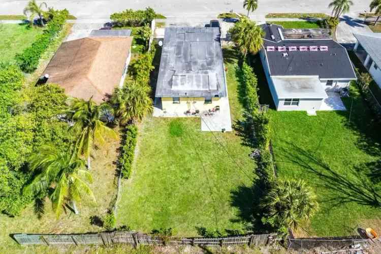 Rent cash flow property in East Delray Beach with investment potential