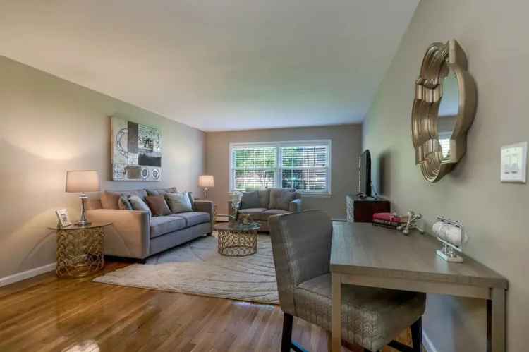 Rent Luxury Apartments in Chatham with Spacious Floor Plans