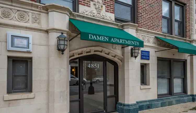 Rent Spacious Apartments in Perfect Location Near Damen Brown Line