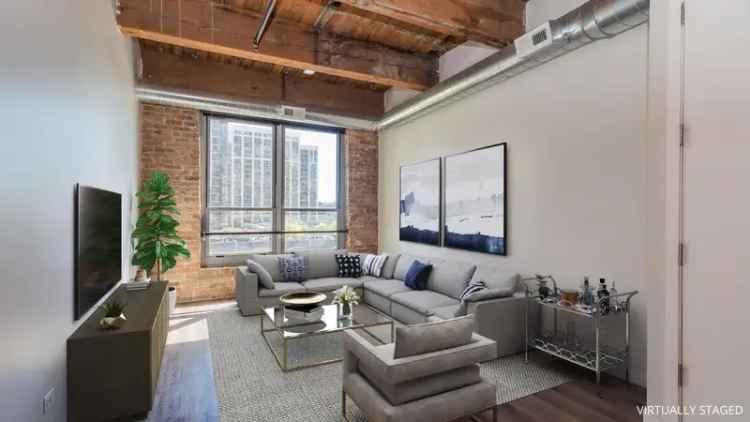 Rent Loft Style Apartment in South Loop with Modern Features and Pet Friendly