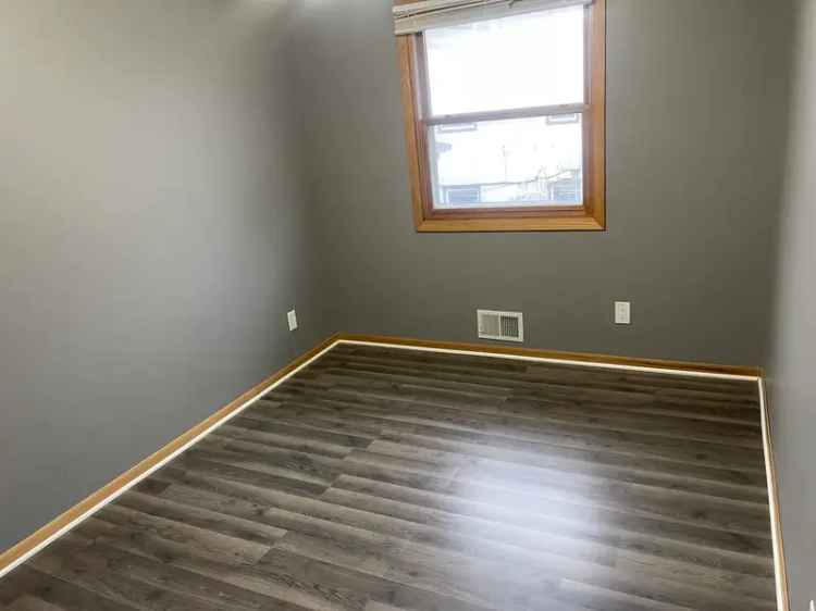 Rent 2 Bedroom Apartment in Osseo MN Near City Park