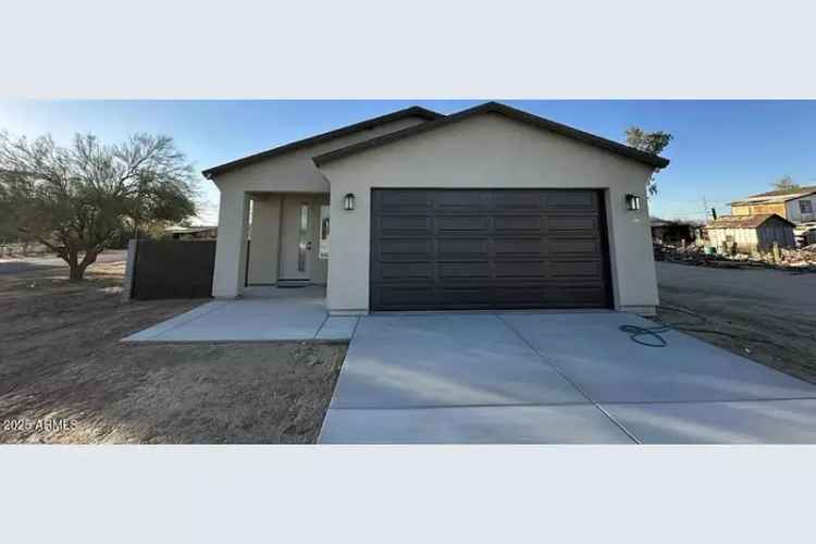 Custom Home for Sale with 12ft Ceilings in a Great Location